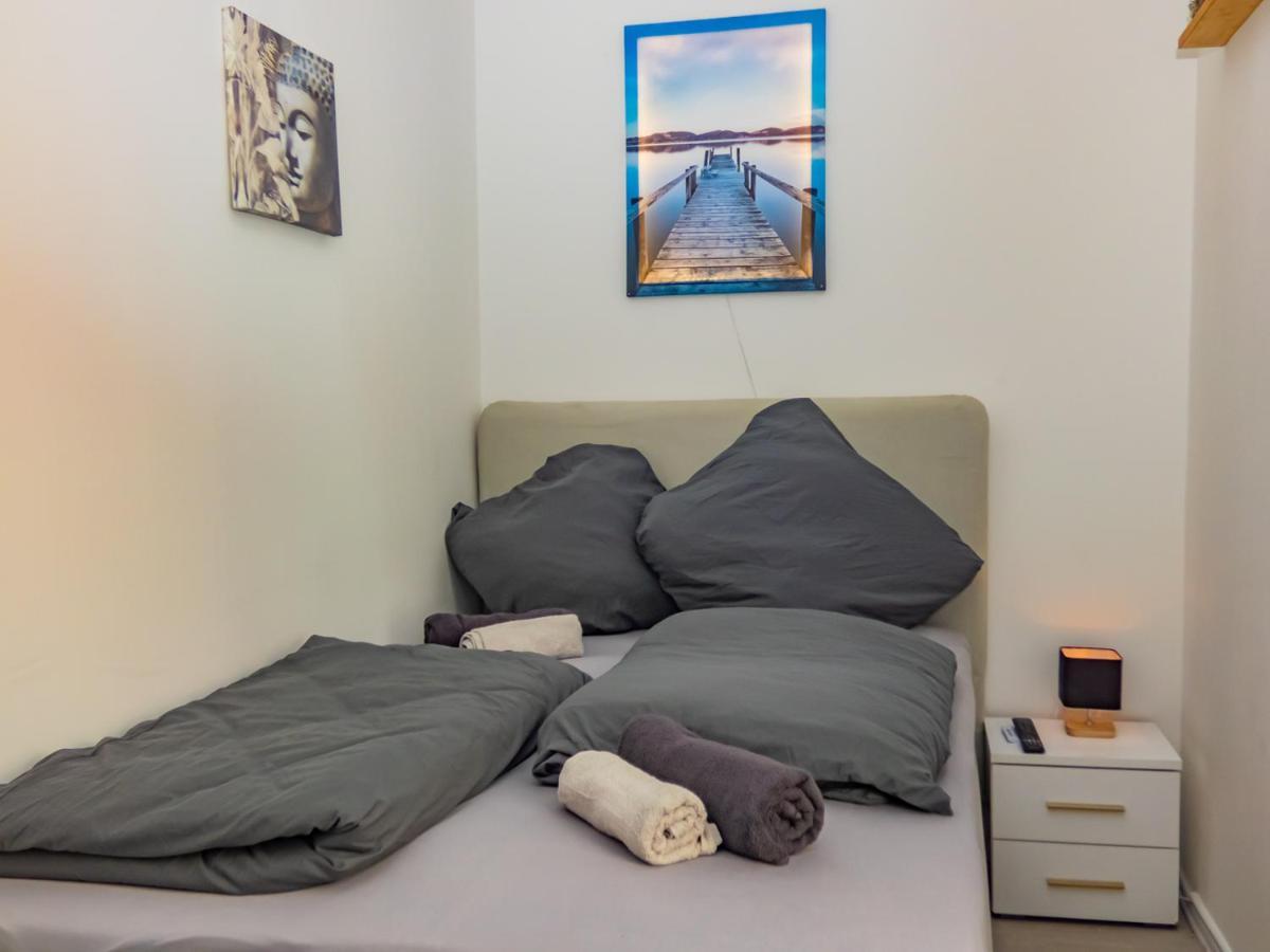 #221 Moderne City Wohnung Im Herzen Von Neuss Buitenkant foto