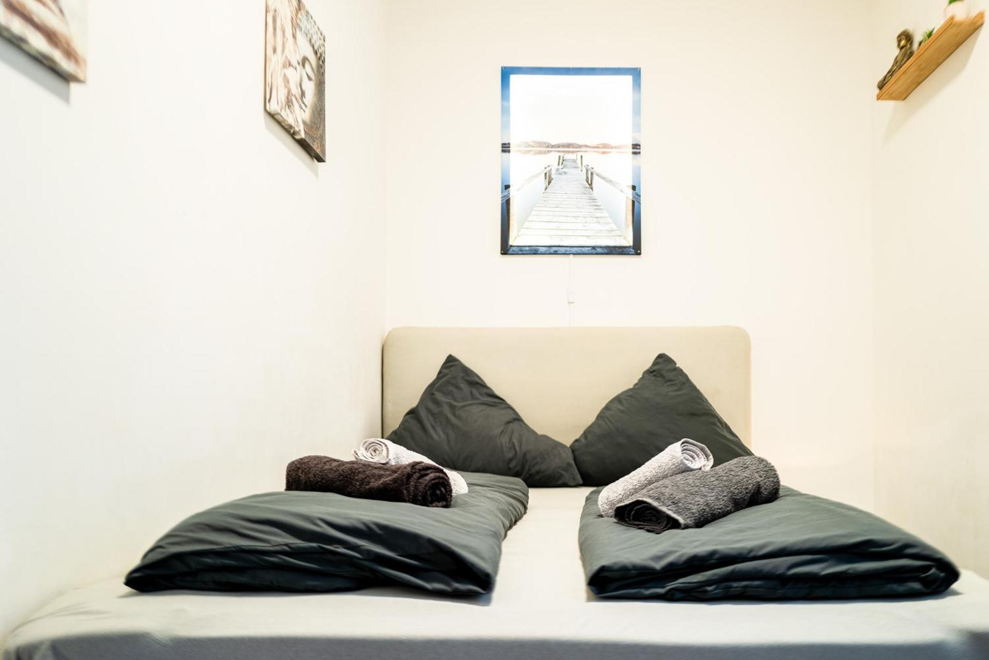 #221 Moderne City Wohnung Im Herzen Von Neuss Buitenkant foto